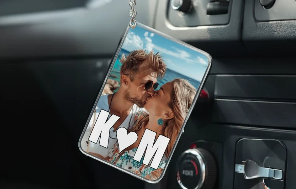 Ten prezent ludzie noszą codziennie – dlaczego breloczki wygrywają z innymi upominkami?