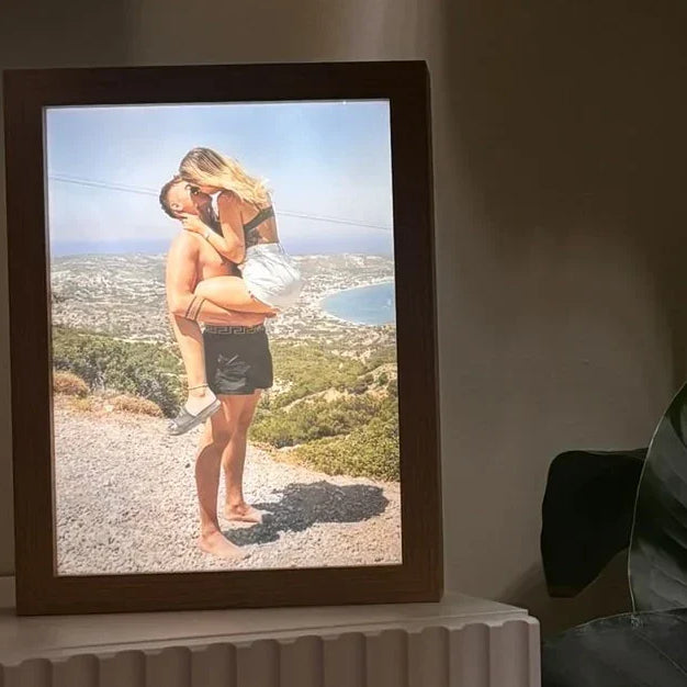 Ten prezent robi efekt WOW – Magiczne Lustro z ukrytym zdjęciem