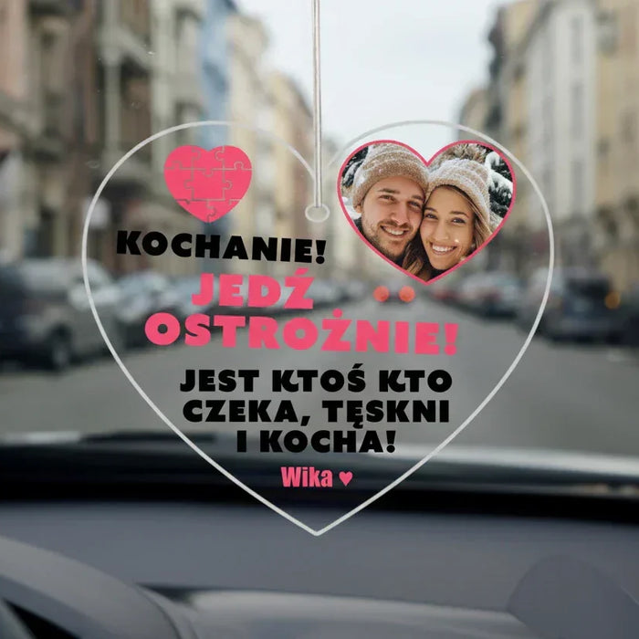 Zawieszka do samochodu to najlepezy prezent dla męża i dla chłopaka. Piękna ozdoba przypominająca o naszej miłości