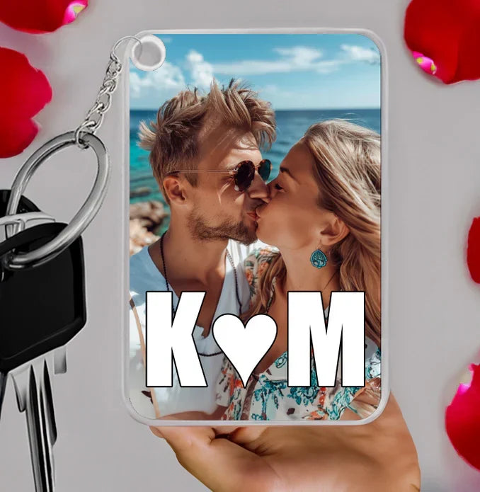 Personalizowany breloczek do kluczy to prezent który można mieć zawsze przy sobie