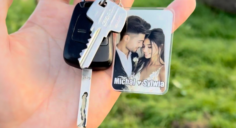 Teraz jeszcze piękniejsze! Breloczki do kluczy z nadrukiem 2× bardziej wyjątkowym