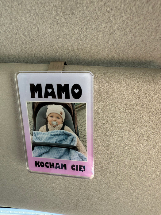 Mamo! Kochamy Cię! - Prezent dla Mamy - Klips samochodowy na osłonę przeciwsłoneczną - KochamCie.pl 