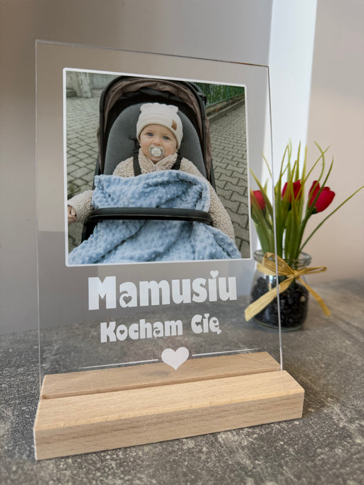 Mamusiu! Kochamy Cię!  - Prezent dla Mamy - Druk na szkle z podstawką - KochamCie.pl 