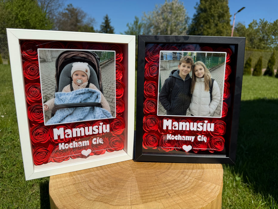 Mamusiu! Kochamy Cię - Prezent dla Mamy - Ramka 3D z ręcznie wykonanymi różami - KochamCie.pl 