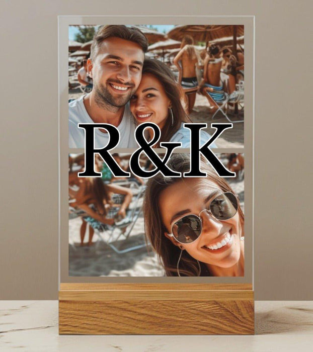Nasze Inicjały - Kolaż zdjęć - Dla Zakochanych - Druk na szkle z podstawką - KochamCie.pl 