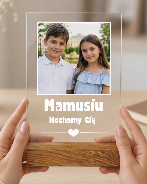 Mamusiu! Kochamy Cię!  - Prezent dla Mamy - Druk na szkle z podstawką - KochamCie.pl 