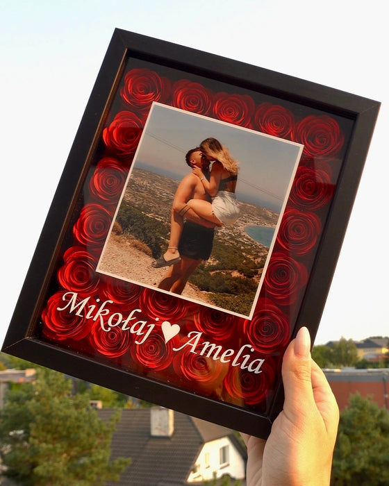 Personalizowana ramka dla zakochanych - Prezent który robi wrażenie - Nasze zdjęcie i tekst - Miłosn pamiątka na półkę - Róże piękne na zawsze