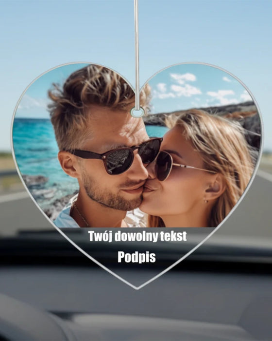 Personalizowana zawieszka do samochodu dla zakochanych z zdjęciem i imieniem - super prezent dla chłopaka i dziewczyny