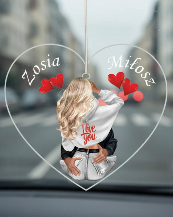 Perosnalizowana zawieszka na lusterko z imionami zakochanych oraz sylwetką - Miłośc na lusterku - Prezent dla zakochanych