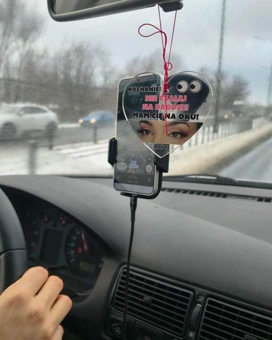 Zawieszka do samochodu dla zakochany - Moja miłość zawsze na niego patrzy - Jedź ostrożnie kochanie - Idealny prezent dla chłopaka i dziewczyny